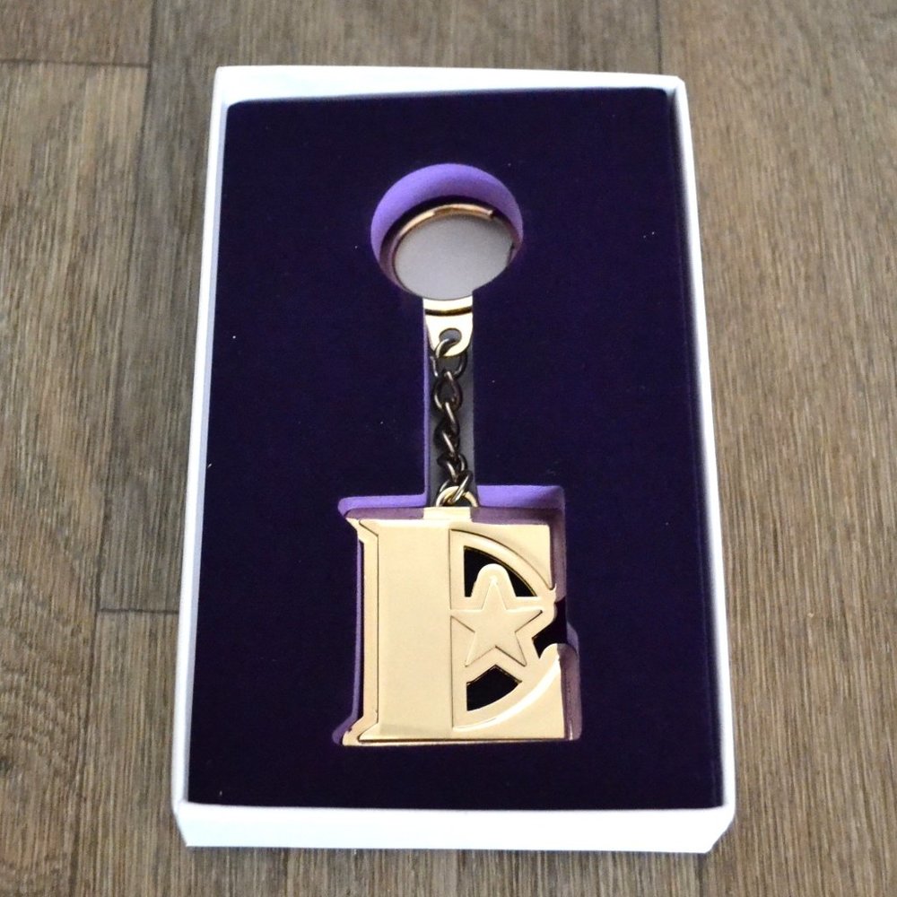 NIB Elton John Letter E Gold Keychain
